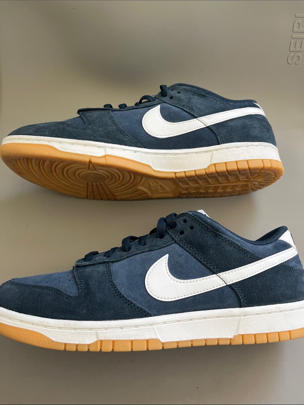 Nike Men’s Dark Blue Suede Low-Top Sneakers with White Swoosh - Sz 11 - Picture 6 of 7